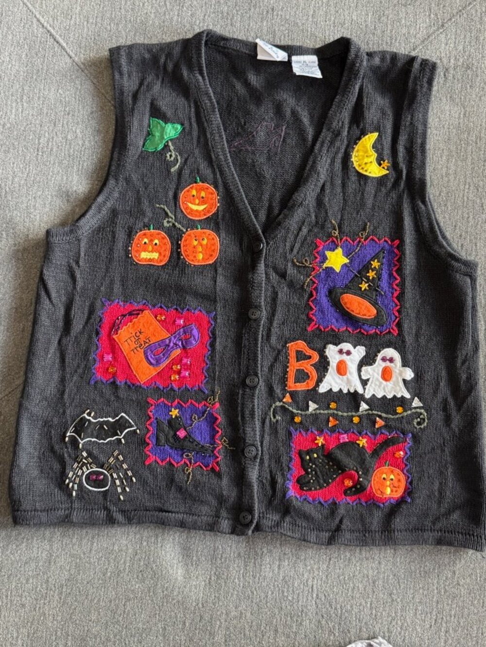 Bobbie Brooks Halloween-Themed Knit Vest Button Front Ghost & Pumpkin Embroidery